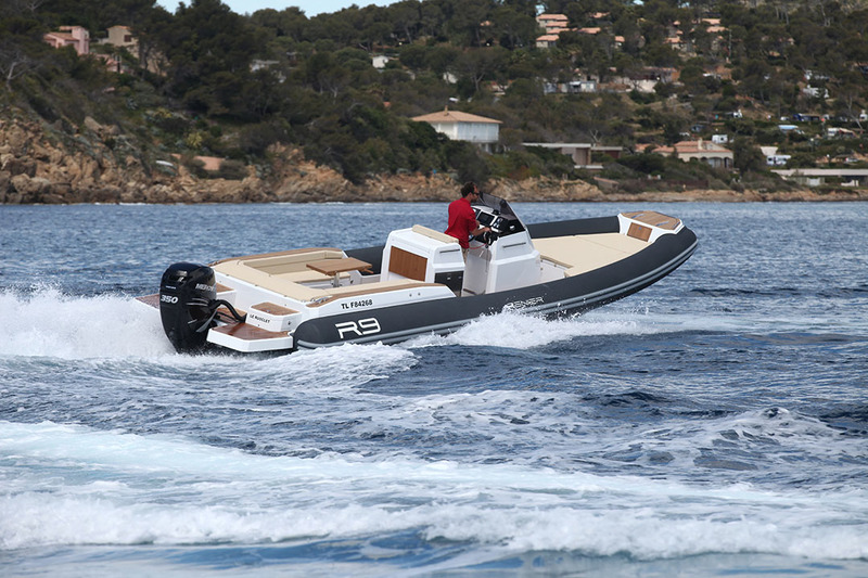 photo Renier R9 Tourer