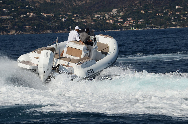 photo Renier R8
