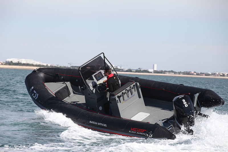 photo Valiant 750 Sport Black Carbon
