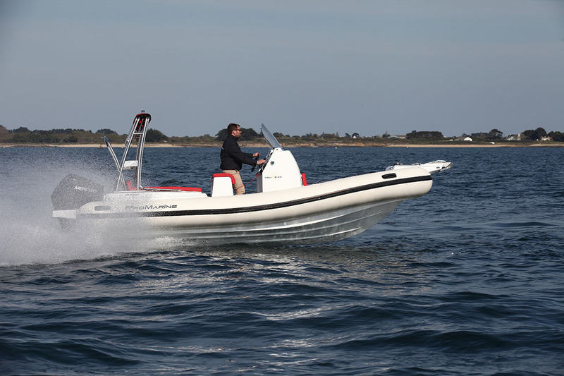 photo Pro Marine Helios 23