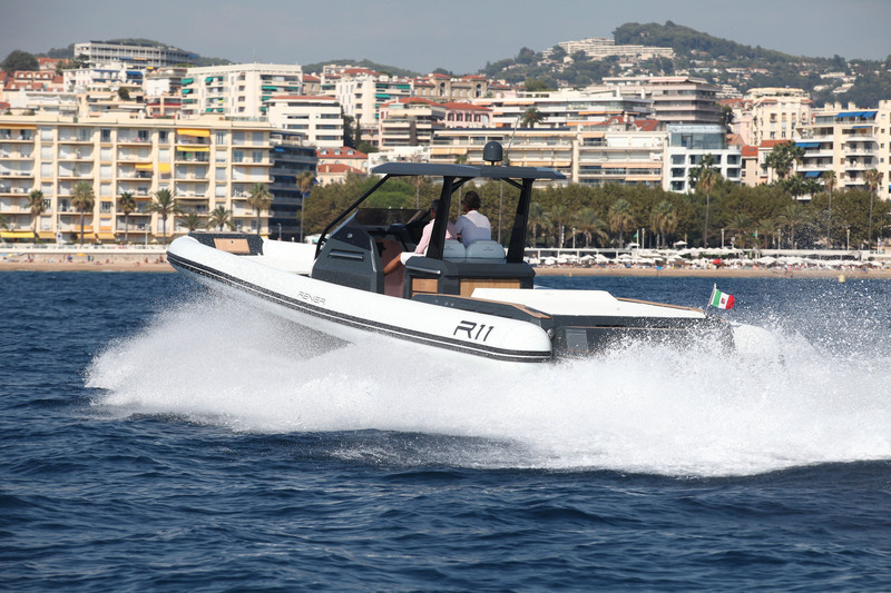 photo Renier R11 EFB