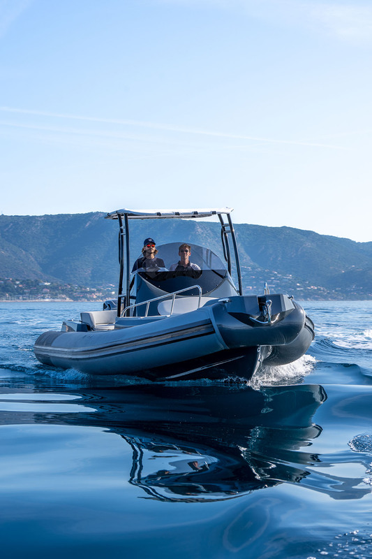 photo Fanale Marine Altore 900 Cabine