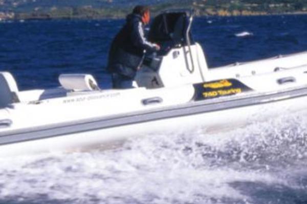 Thumb_maxi_24062008-124501mv_action_03